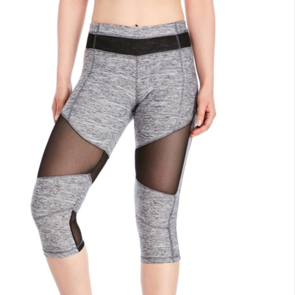 ELECTRIC YOGA Mesh Capri Pants - Picture 6 of 6